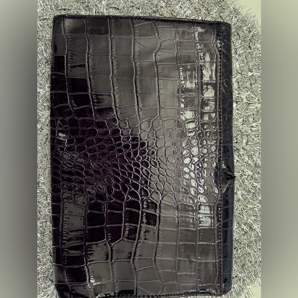 Vintage Deep Purple “Mock Croc” Clutch - Picture 2 of 11